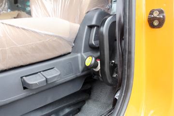 �й����� ˹̫��D7B�ؿ� 340���� 6X4 5.6����ж��(ZZ5253ZLJN3841E1NB)ͼƬ