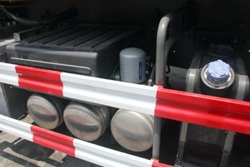 �й����� ˹̫��D7B�ؿ� 340���� 6X4 5.6����ж��(ZZ5253ZLJN3841E1NB)ͼƬ