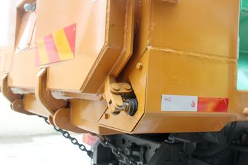 �й����� ˹̫��D7B�ؿ� 340���� 6X4 5.6����ж��(ZZ5253ZLJN3841E1NB)ͼƬ