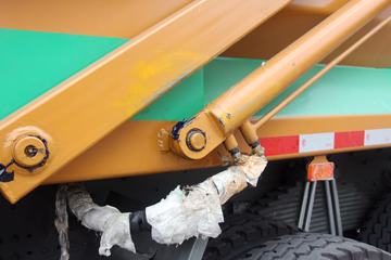 �й����� ˹̫��D7B�ؿ� 340���� 6X4 5.6����ж��(ZZ5253ZLJN3841E1NB)ͼƬ