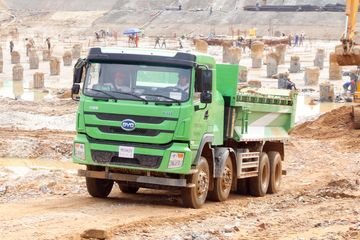 ���ǵ�T10ZT 31T 8X4 5.6�״��綯��ж��435kWhͼƬ