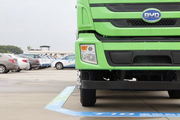 ���ǵ�T10ZT 31T 8X4 5.6�״��綯��ж��435kWhͼƬ
