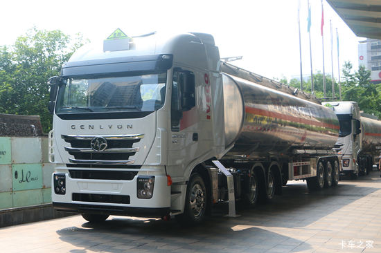 �������� ��ʨC500 ������ 560���� 6X4 AMT�Զ���Σ��Ʒǣ����(CQ4256HXVG334AU)