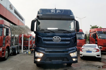 一汽解放 J7重卡 500马力 6X4牵引车(孔雀蓝款)(CA4250P77K25T1E5)