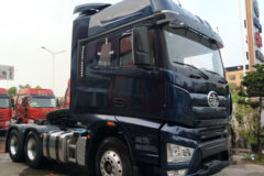 一汽解放 J7重卡 500马力 6X4牵引车(孔雀蓝款)(CA4250P77K25T1E5)