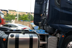 一汽解放 J7重卡 500马力 6X4牵引车(孔雀蓝款)(CA4250P77K25T1E5)