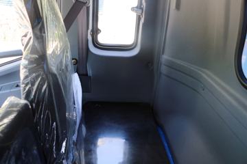 ���� ����GM6 143���� 4X2 3.71����ж��ͼƬ