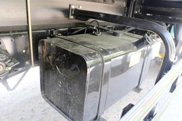 ���� ����GM6 143���� 4X2 3.71����ж��ͼƬ