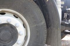 大运 新N8E重卡 350马力 8X4 9.6米栏板载货车(CGC1310D5DDHD)