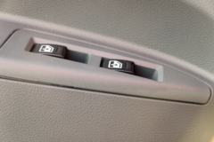 凯马 凯捷M6 129马力 3.83米排半栏板轻卡(KMC1046A33P5)