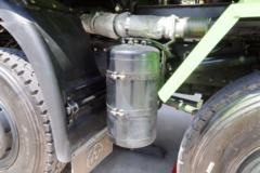 上汽红岩 新金刚M500 336马力 8X4 5.6米渣土自卸车(CQ3316HTWG276)