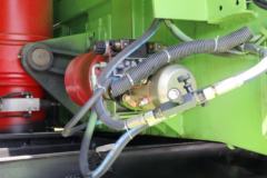 上汽红岩 新金刚M500 336马力 8X4 5.6米渣土自卸车(CQ3316HTWG276)