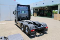 斯堪尼亚 新R系列重卡 450马力 6X2牵引车(型号R450)