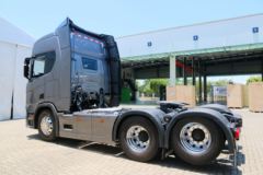 斯堪尼亚 新R系列重卡 450马力 6X2牵引车(型号R450)