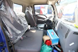 瑞沃ES3&nbsp;载货车驾驶室                                               图片