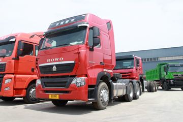 中国重汽 HOWO T7H重卡 540马力 6X4牵引车(3.7速比)(ZZ4257W324HE1B)