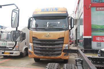 东风柳汽 乘龙H7重卡 430马力 6X4 LNG牵引车(LZ4250M5DB)