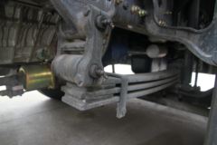 东风柳汽 乘龙H7重卡 430马力 6X4 LNG牵引车(LZ4250M5DB)