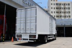 中国重汽 斯太尔DM5G重卡 280马力 6X2 9.4米厢式载货车(ZZ5253XXYM56CGE1)