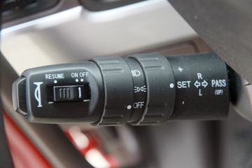 �������� ����H5�п� 220���� 4X2 6.8�ײ�դʽ�ػ���(�߶�˫��)(LZ5182CCYM3AB)ͼƬ