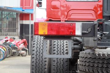 �������� ����H5�п� 220���� 4X2 6.8�ײ�դʽ�ػ���(�߶�˫��)(LZ5182CCYM3AB)ͼƬ