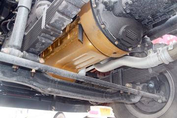 �������� ����H5�п� 220���� 4X2 6.8�ײ�դʽ�ػ���(�߶�˫��)(LZ5182CCYM3AB)ͼƬ