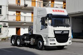 东风专底&nbsp;牵引车外观                                                图片