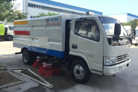 东风多利卡底盘&nbsp;扫路车外观图片