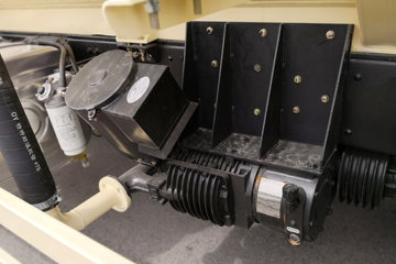 ����֮�� 310���� 8X4 ���ܶȷ����������䳵ͼƬ
