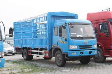 解放 骏威(J5K)中卡 基本型 130马力 4X2 5.6米仓栅式载货车(CA5083CLXYP9K2L2E)