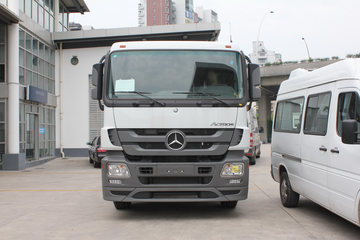 奔驰 Actros重卡 410马力 6X4牵引车(型号2641)