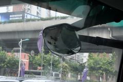 奔驰 Actros重卡 440马力 6X2R 牵引车(型号2644)