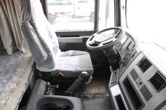 陕汽 德龙F3000重卡 375马力 6X4 牵引车(高速版)(SX4255NT324)