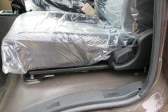 飞碟奥驰 A3系列 130马力 3.85米排半栏板轻卡(FD1041W17K5-3)
