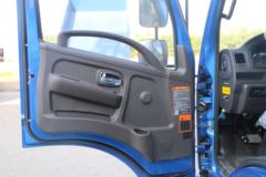 飞碟奥驰 X3系列 130马力 4X2 4.13米自卸车(8挡)