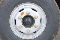 飞碟奥驰 X3系列 130马力 4X2 4.13米自卸车(8挡)