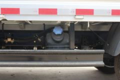 飞碟缔途 DX 智享版 1.9L 102马力 3.95米单排栏板微卡(FD1040D66K5-4)