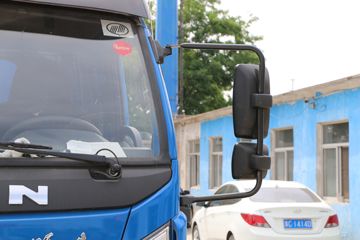 Ծ�� ����X500 ������ 140���� 4X2 6.5����ж��(SH3162VPDCWW4)ͼƬ