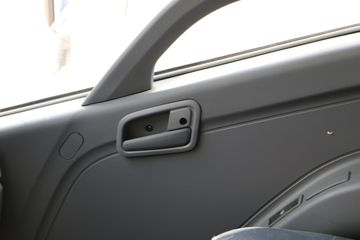 Ծ�� ����X500 ������ 140���� 4X2 6.5����ж��(SH3162VPDCWW4)ͼƬ