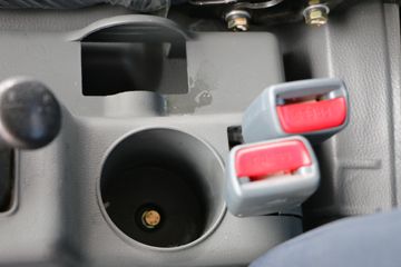 Ծ�� ����X500 ������ 140���� 4X2 6.5����ж��(SH3162VPDCWW4)ͼƬ