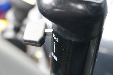 Ծ�� ����X500 ������ 140���� 4X2 6.5����ж��(SH3162VPDCWW4)ͼƬ