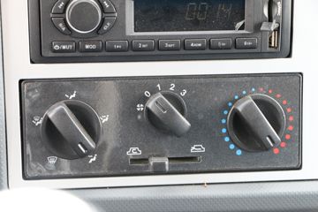 Ծ�� ����X500 ������ 140���� 4X2 6.5����ж��(SH3162VPDCWW4)ͼƬ