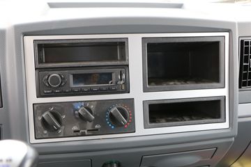 Ծ�� ����X500 ������ 140���� 4X2 6.5����ж��(SH3162VPDCWW4)ͼƬ