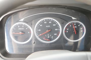 Ծ�� ����X500 ������ 140���� 4X2 6.5����ж��(SH3162VPDCWW4)ͼƬ