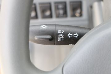 Ծ�� ����X500 ������ 140���� 4X2 6.5����ж��(SH3162VPDCWW4)ͼƬ