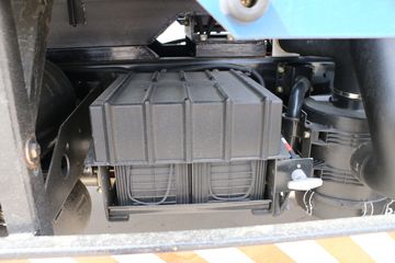 Ծ�� ����X500 ������ 140���� 4X2 6.5����ж��(SH3162VPDCWW4)ͼƬ