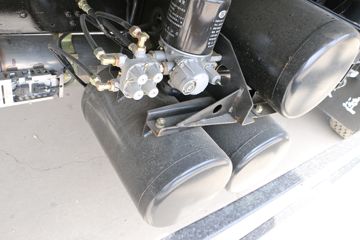 Ծ�� ����X500 ������ 140���� 4X2 6.5����ж��(SH3162VPDCWW4)ͼƬ