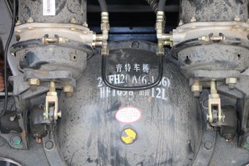 Ծ�� ����X500 ������ 140���� 4X2 6.5����ж��(SH3162VPDCWW4)ͼƬ