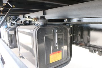 Ծ�� ����X500 ������ 140���� 4X2 6.5����ж��(SH3162VPDCWW4)ͼƬ