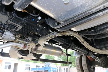 Ծ�� ����X500 ������ 140���� 4X2 6.5����ж��(SH3162VPDCWW4)ͼƬ